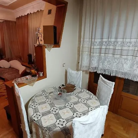 το σπιτικό της μαρίας شقة