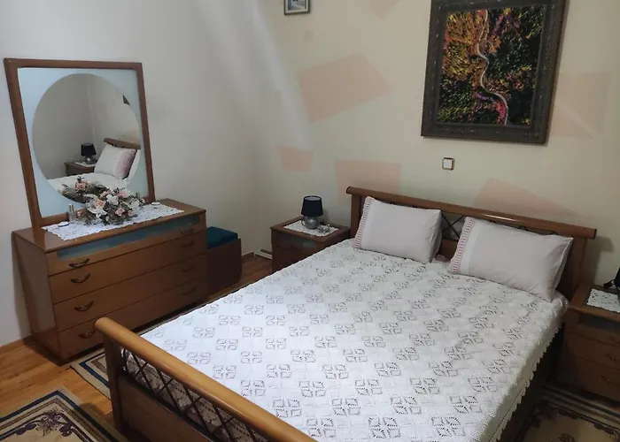 το σπιτικό της μαρίας * Maniákoi